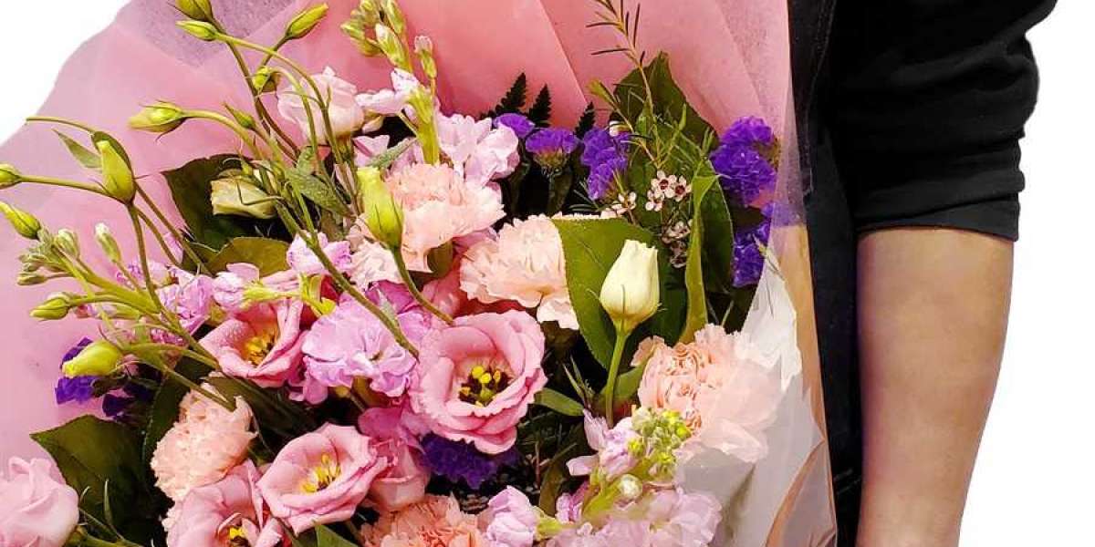 Sending Comfort: Sympathy Funeral Flowers for Your Loved Ones