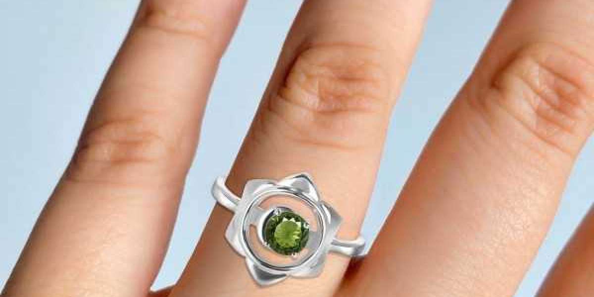 Moldavite Rings: The Perfect Accessory for Any Occasion